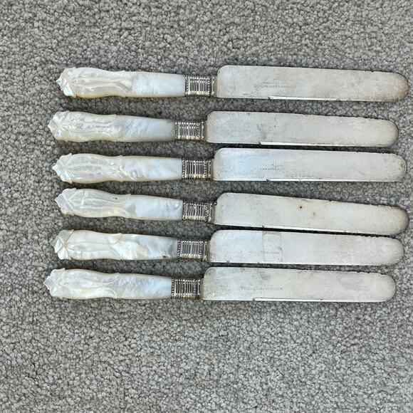 Antique Meriden Cutlery Dinner Knife Silverplate Mother of Pearl Handle Lot of 6 - Picture 4 of 6